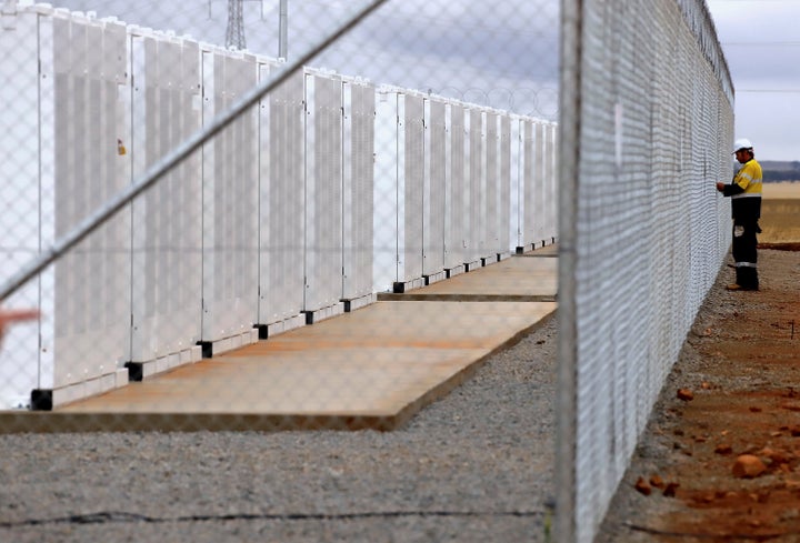 The world's largest lithium ion battery, located near Jamestown, Australia, was made by Tesla.