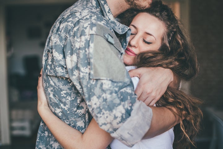 13 Pieces Of Long Distance Relationship Advice From Military