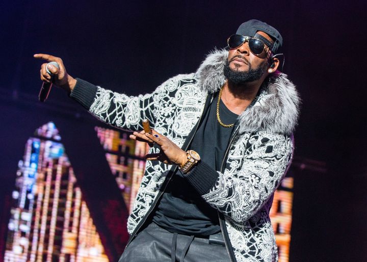 R. Kelly performs at Little Caesars Arena on February 21, 2018 in Detroit, Michigan. 