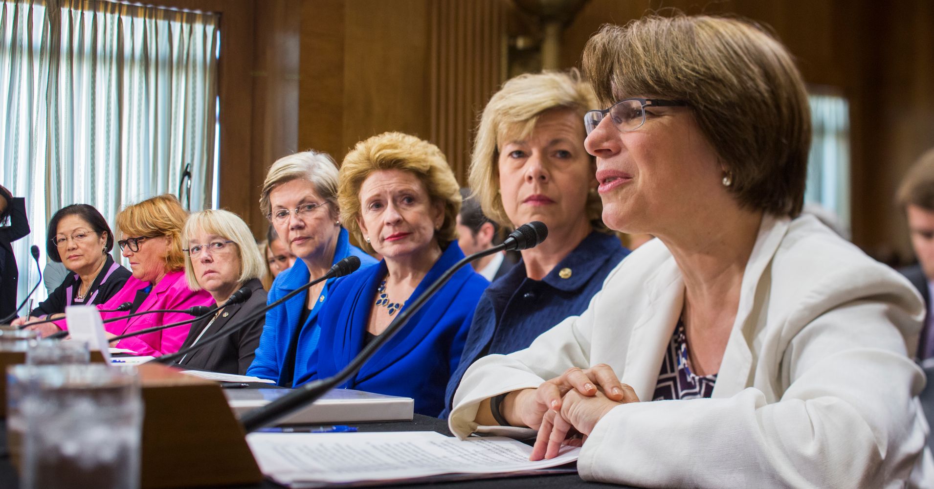 All 22 Female Senators Push Congress On Sexual Harassment Reform Huffpost 6891