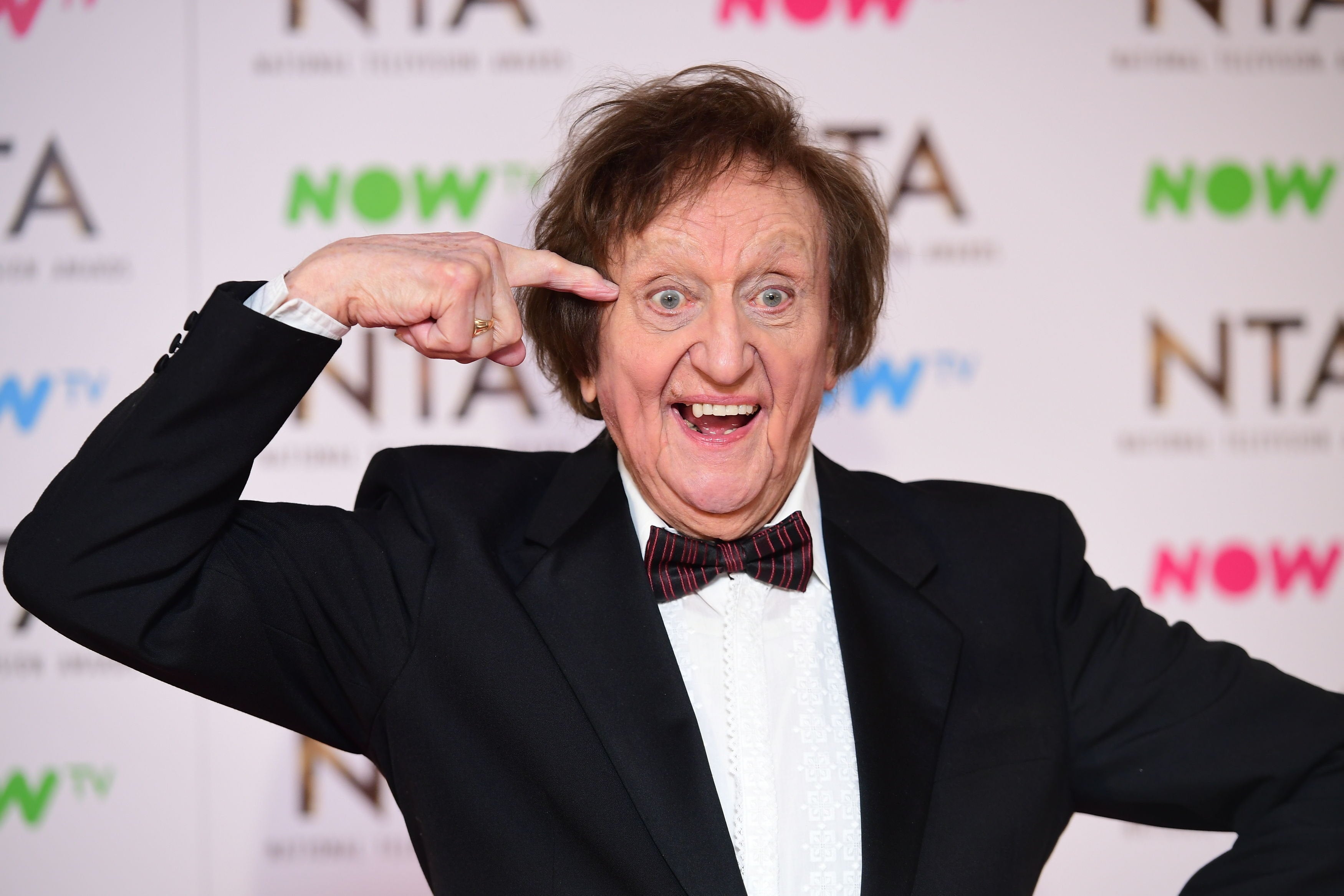 Tickling sticks come out as Liverpool waves goodbye to Sir Ken Dodd Tickling sticks come out as Liverpool waves goodbye to Sir Ken Dodd