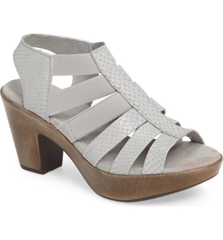 18 Comfortable But Stylish Shoes For Flat Feet | HuffPost Life