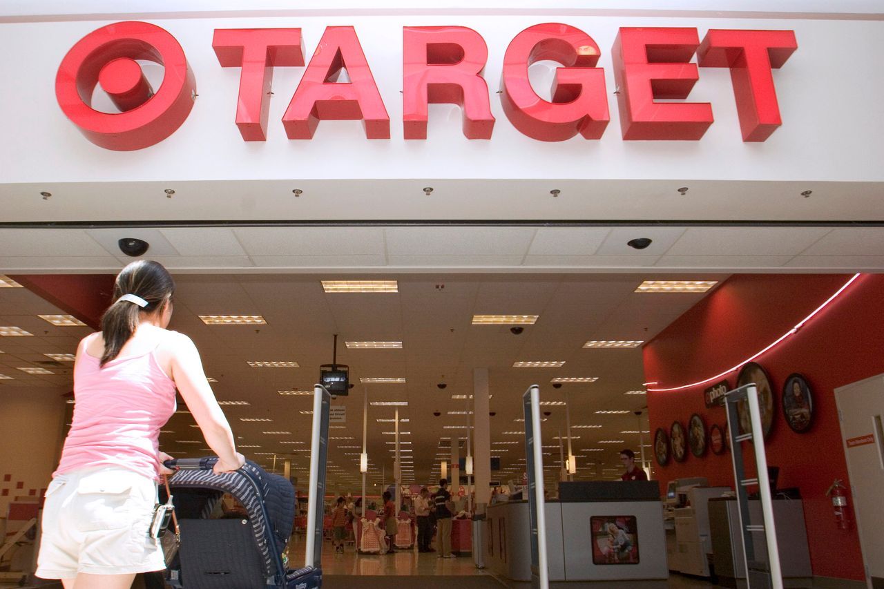Japnij Fader Do Target Sex - There Are Psychological Reasons Parents Are So Obsessed With Target |  HuffPost Impact