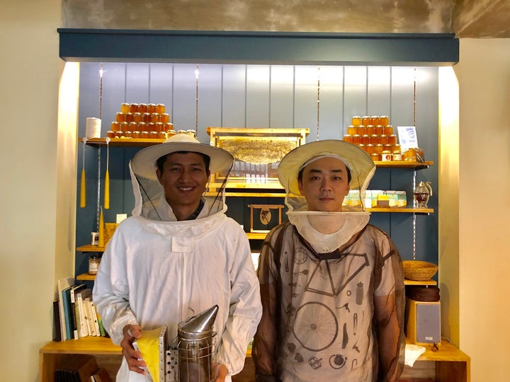 어반비즈서울 박진 대표와 아뻬서울 이재훈 대표. 