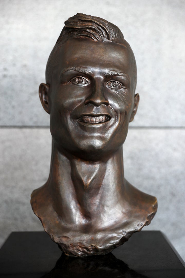 Sculptor creates odd-looking Cristiano Ronaldo bust, and Internet