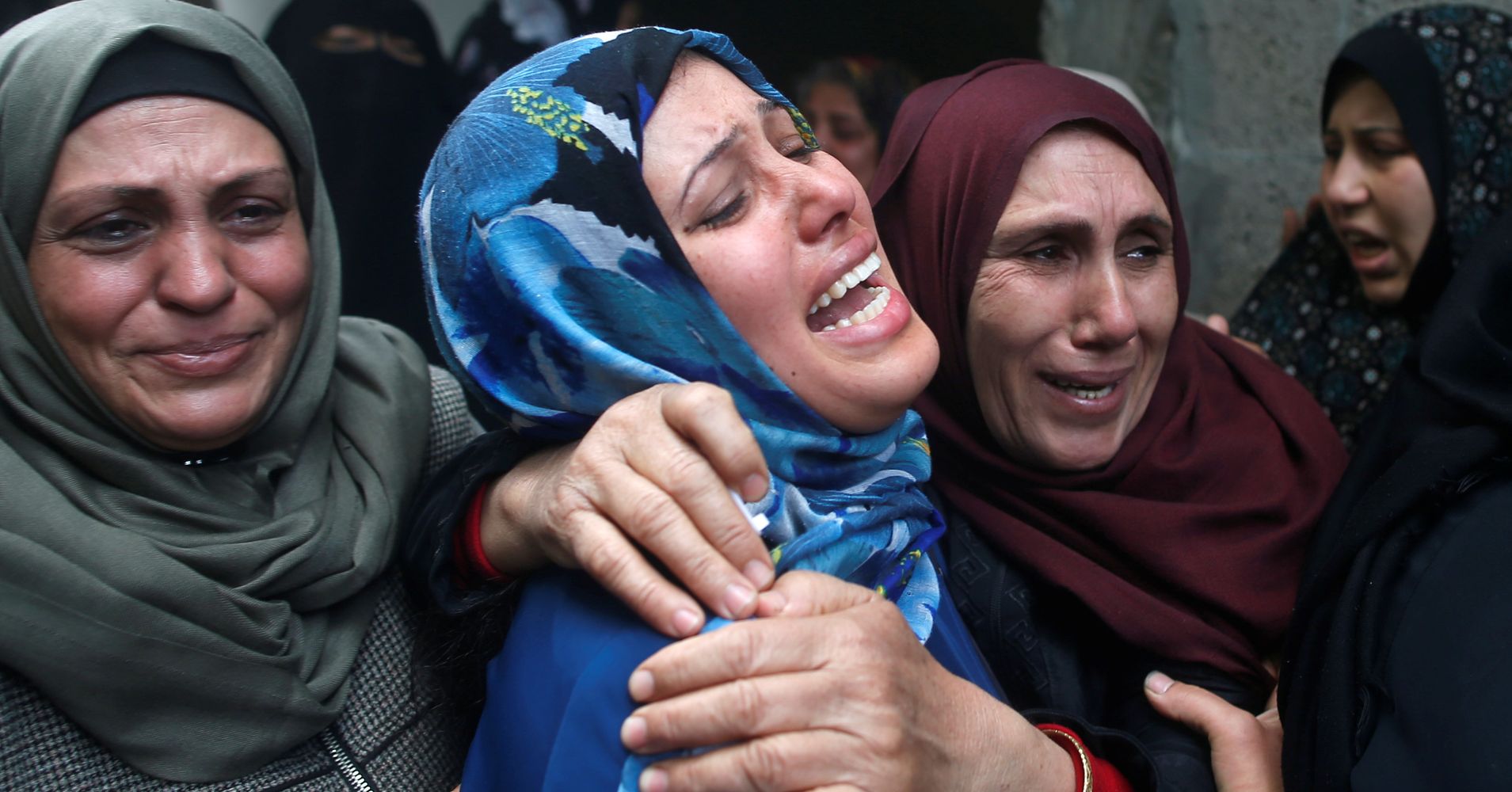 Israeli Troops Wound 13 On Gaza Border, Day After Deadly Protest | HuffPost