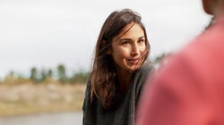 10 cosas que un introvertido quiere que su pareja (extrovertida)