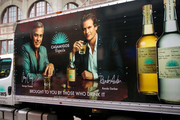 Μία τεκίλα του George Clooney ή το ουίσκι του David Beckham: Διαλέξτε ποιο celebrity ποτό