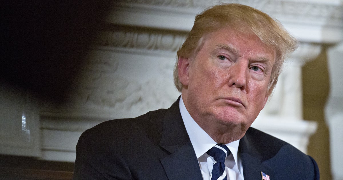 Why trump. Дом Дональда Трампа. ФБР Трамп. Стена Трампа.