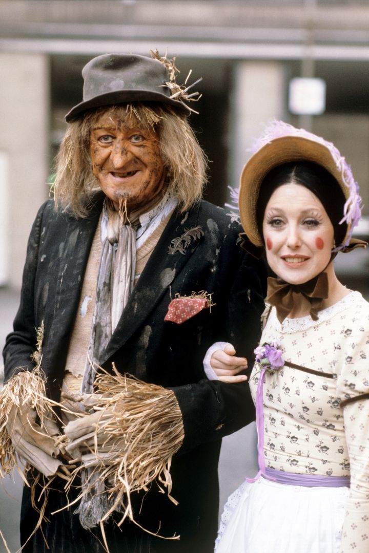 The original Worzel Gummidge (John Pertwee) and Aunt Sally (Una Stubbs).