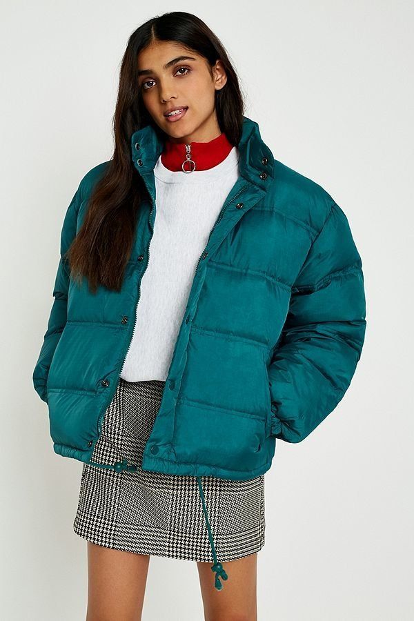 Urban Outfitters Puffa Jacket Photograph Goes Viral After Woman Shows ...