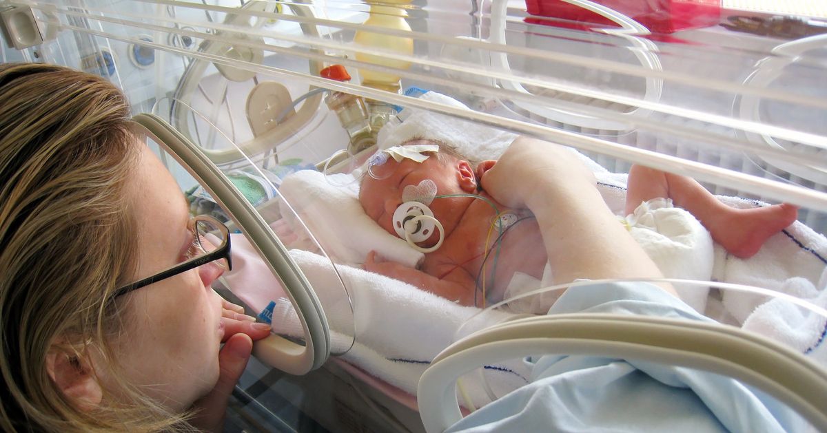 NICU Moms Are Struggling With Mental Health Problems — And They Aren't  Getting Help