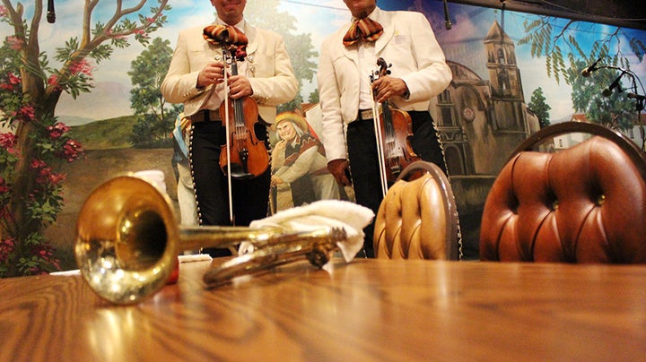 A restaurant with mariachis in El Mercado is a big draw for local families.