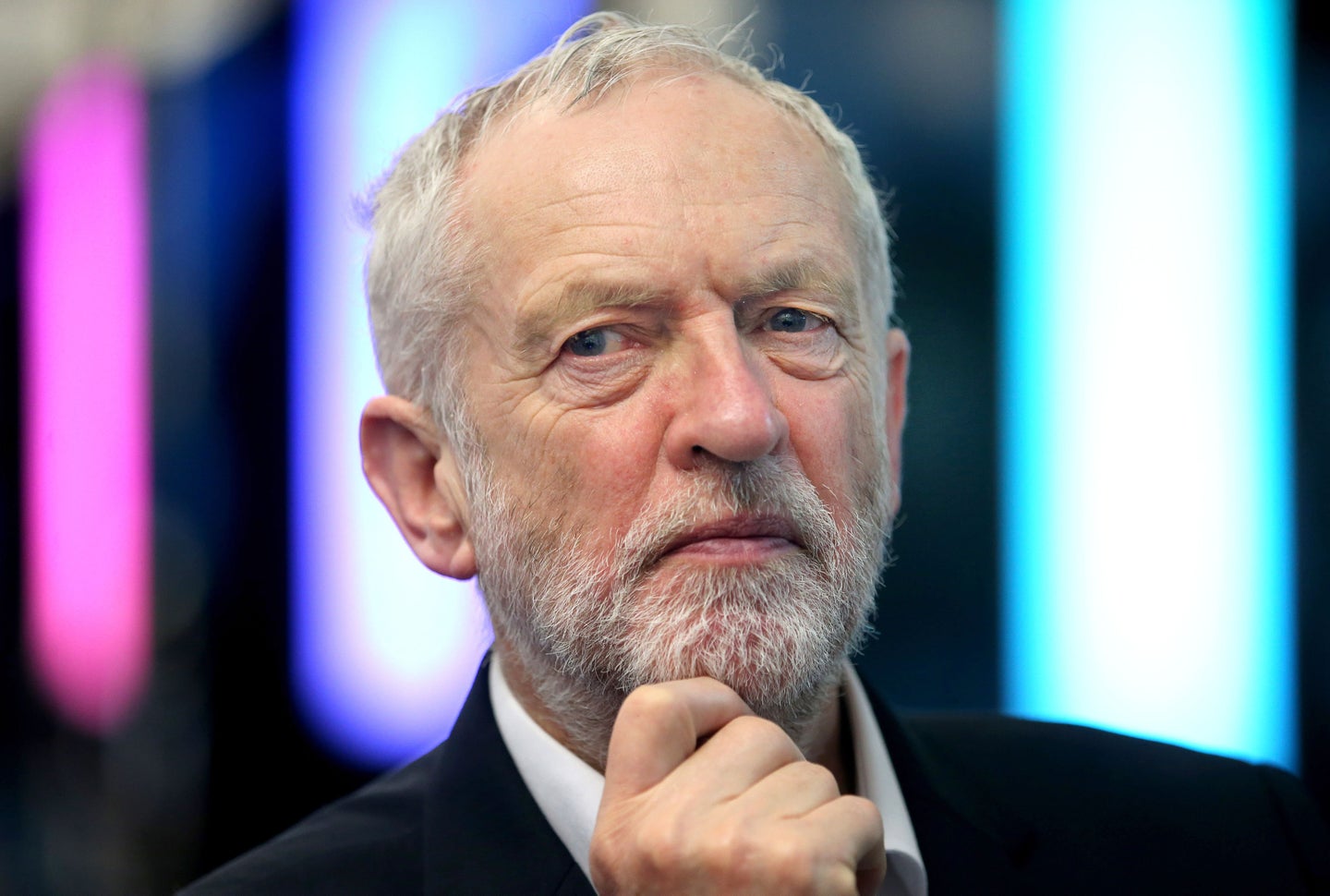 Jeremy Corbyn Condemns Syria Air Strikes That 'Won't Save Lives Or ...