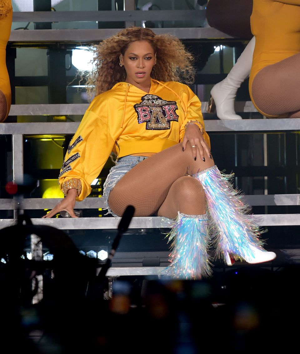 Looks We Love Beyoncé S Denim Shorts At Coachella Huffpost Uk