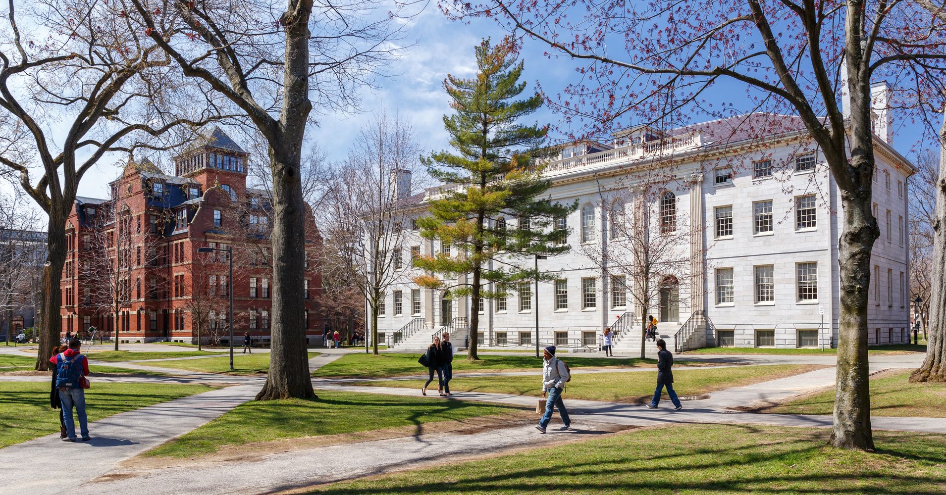 5 Questions To Ask Before Deciding Where To Go To College | HuffPost