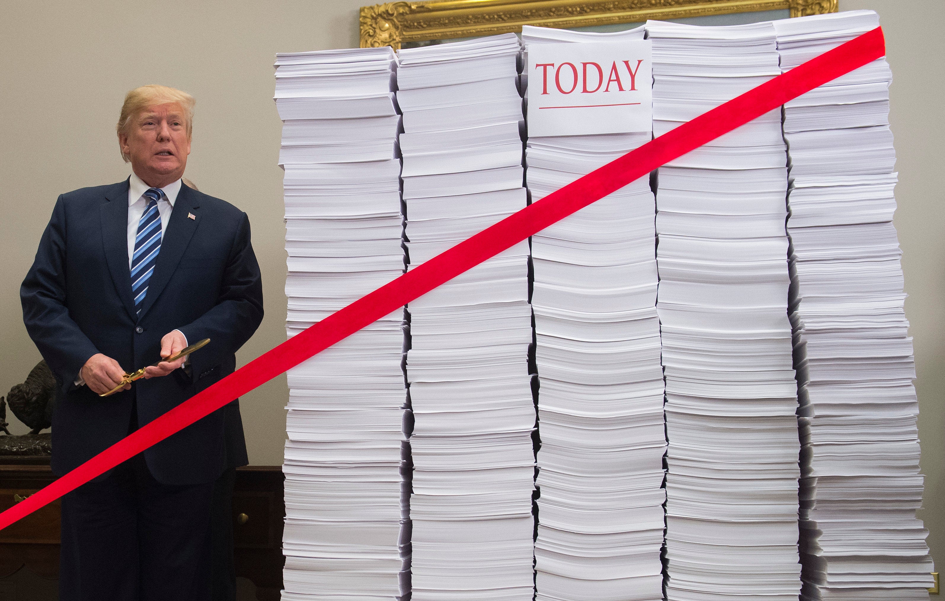 Computer collapse gives tax filers an extra day Computer collapse gives tax filers an extra day