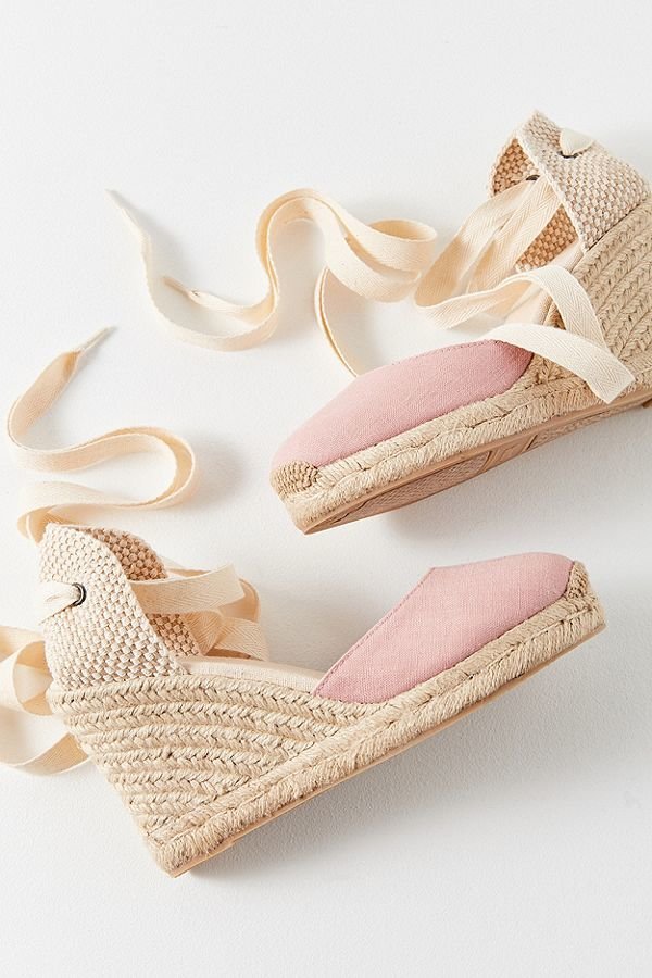 urban outfitters soludos