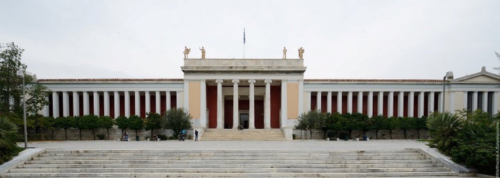 Η πρόσοψη του Εθνικού Αρχαιολογικού Μουσείου