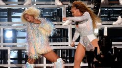 Beyoncé And Solange Give A Masterclass In How To Downplay An On-Stage Fall