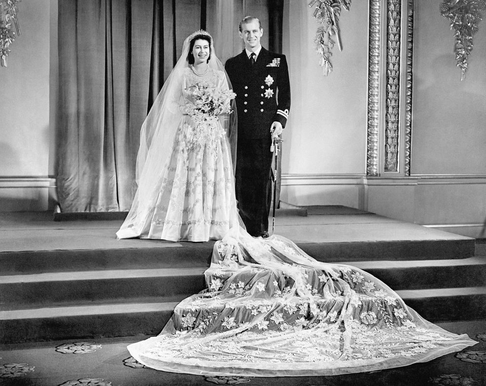 This Is What Queen Elizabeth And Prince Philip's Wedding Looked Like ...