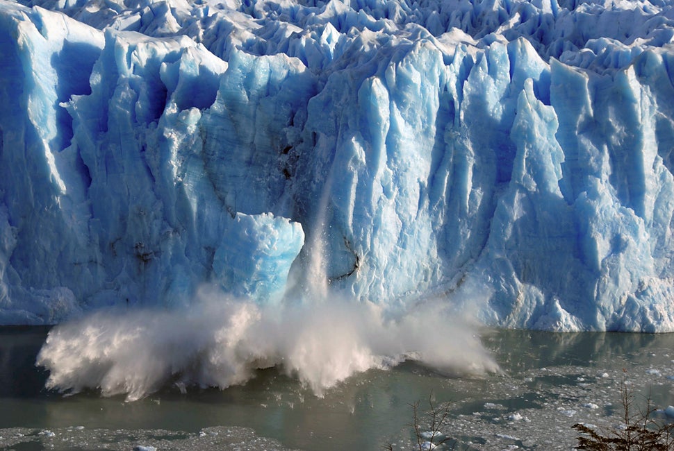 splinters of ice coming off the&nbsp;perito moreno glacier in