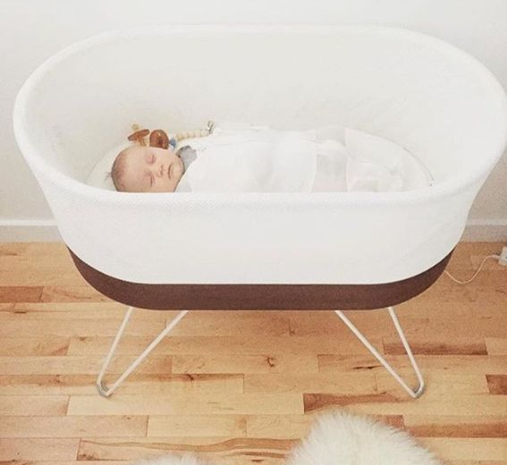 baby uncomfortable in bassinet