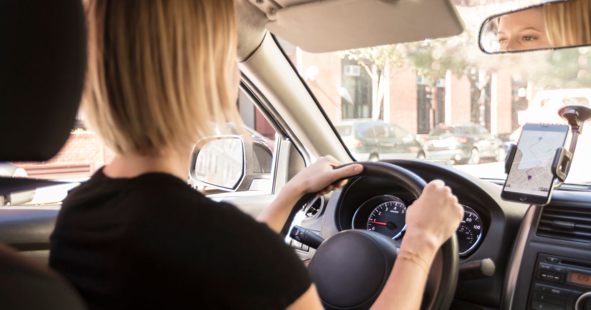 Leave car. Женщина нанимает водителя русский фильм. Car woman inside. Как могут повлиять на стиль вашего вождения ваши близкие. Leave in the car.