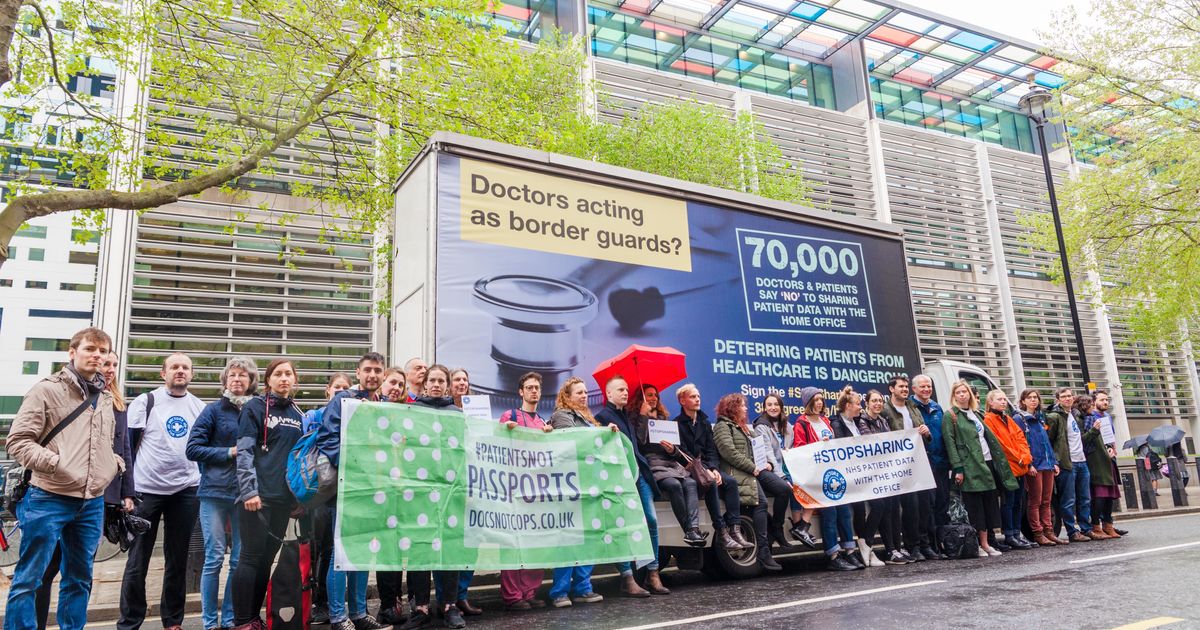 Doctors Mock Up Theresa May's 'Go Home' Vans To Protest Home Office Use ...