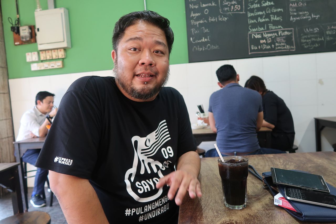 Joe Lee, who tweets from the handle @klubbkiddkl, is a Malaysian Twitter personality who started the hashtag #PulangMengundi to help people get to the polls.