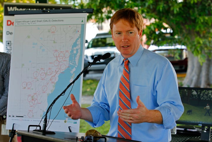 Florida Commissioner of Agriculture Adam Putnam (R) is relying on traditional campaign efforts in his bid for the governor's