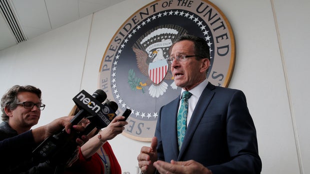 Connecticut Governor Dannel Malloy speaks to reporters after accepting the 2016 Profile in Courage Award at the John F. Kennedy Library in Boston, Massachusetts May 1, 2016.  REUTERS/Brian Snyder