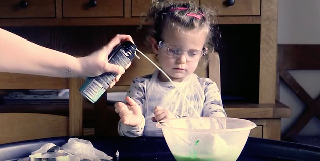 Freya's mum helps her out with the experiments. 