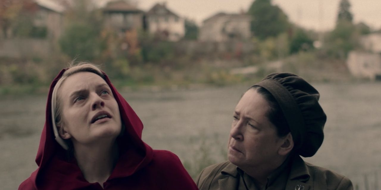 June (Elisabeth Moss) and Aunt Lydia (Ann Dowd). 