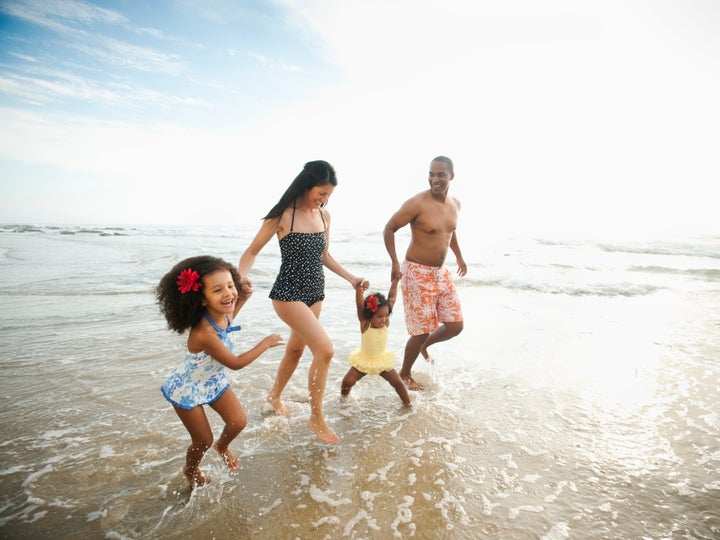 How To Plan A Family Vacation According To Travel Experts Huffpost Life