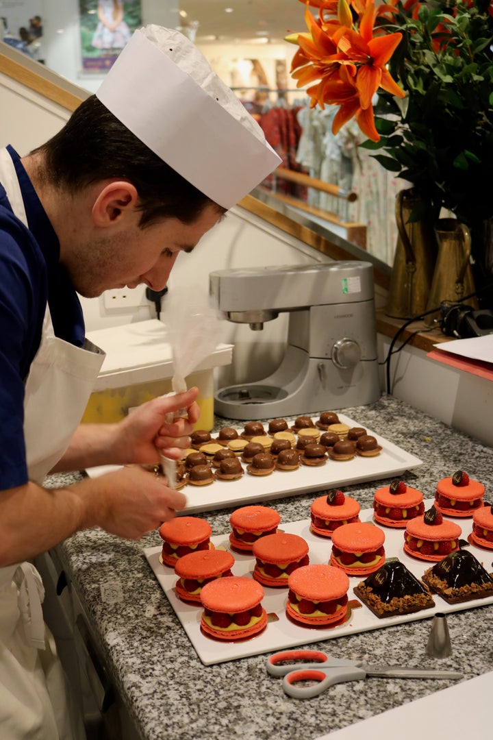 Perfect patisserie at Heidi Bakery, in Daniel's department store. (Out of shot: my less beautiful creations)