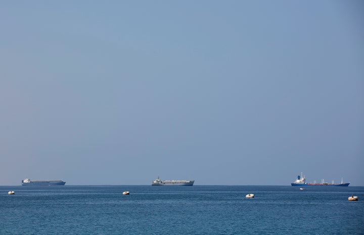 <strong>Operation Atalanta protects ships from piracy in Somalia</strong>