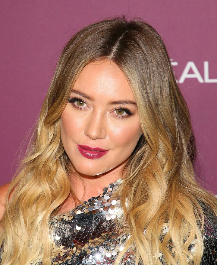 Hilary Duff attends the 2017 Entertainment Weekly Pre-Emmy Party.