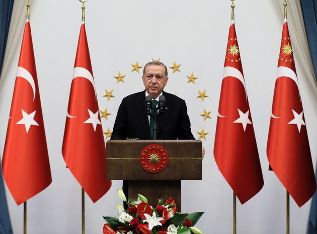 Ο πρόεδρος Ερντογάν υποδέχεται τους ηγέτες του μουσουλμανικού