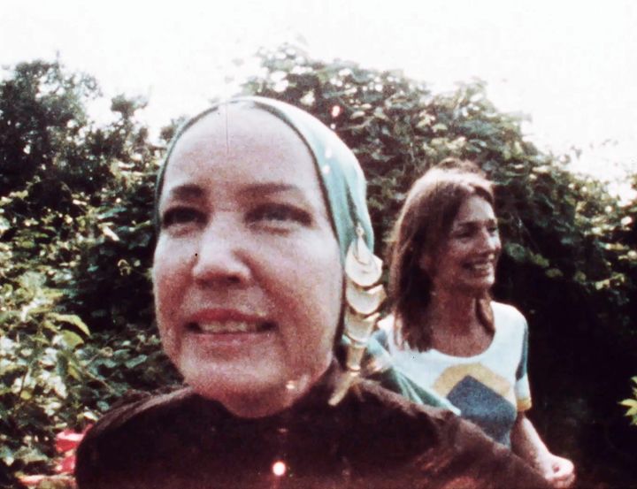 Edith “Little Edie” Bouvier Beale and Lee Radziwill at Grey Gardens in New York in 1972.
