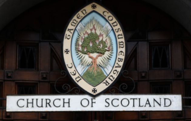 Ministers in the Church of Scotland could, if new proposals pass, be allowed to conduct same-sex marriages.