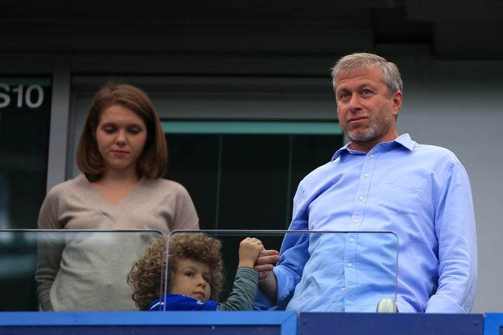 <strong>Roman Abramovich and son Aaron.</strong>