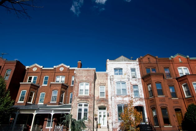 How Social Media Turns Neighbors Into Vigilantes Huffpost