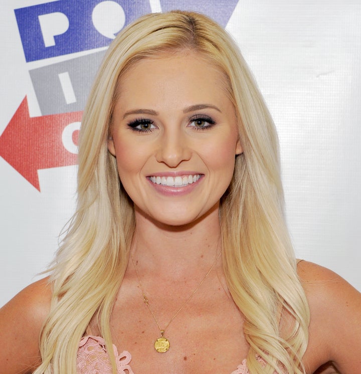 Fox News contributor Tomi Lahren was filmed getting yelled at by a crowd at a restaurant in Minneapolis over the weekend.