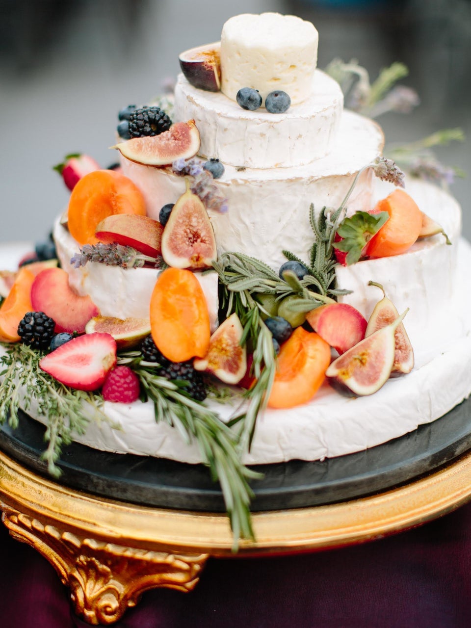 13 Wedding Cake Alternatives For Couples Who Prefer Savory Over Sweet Huffpost Life