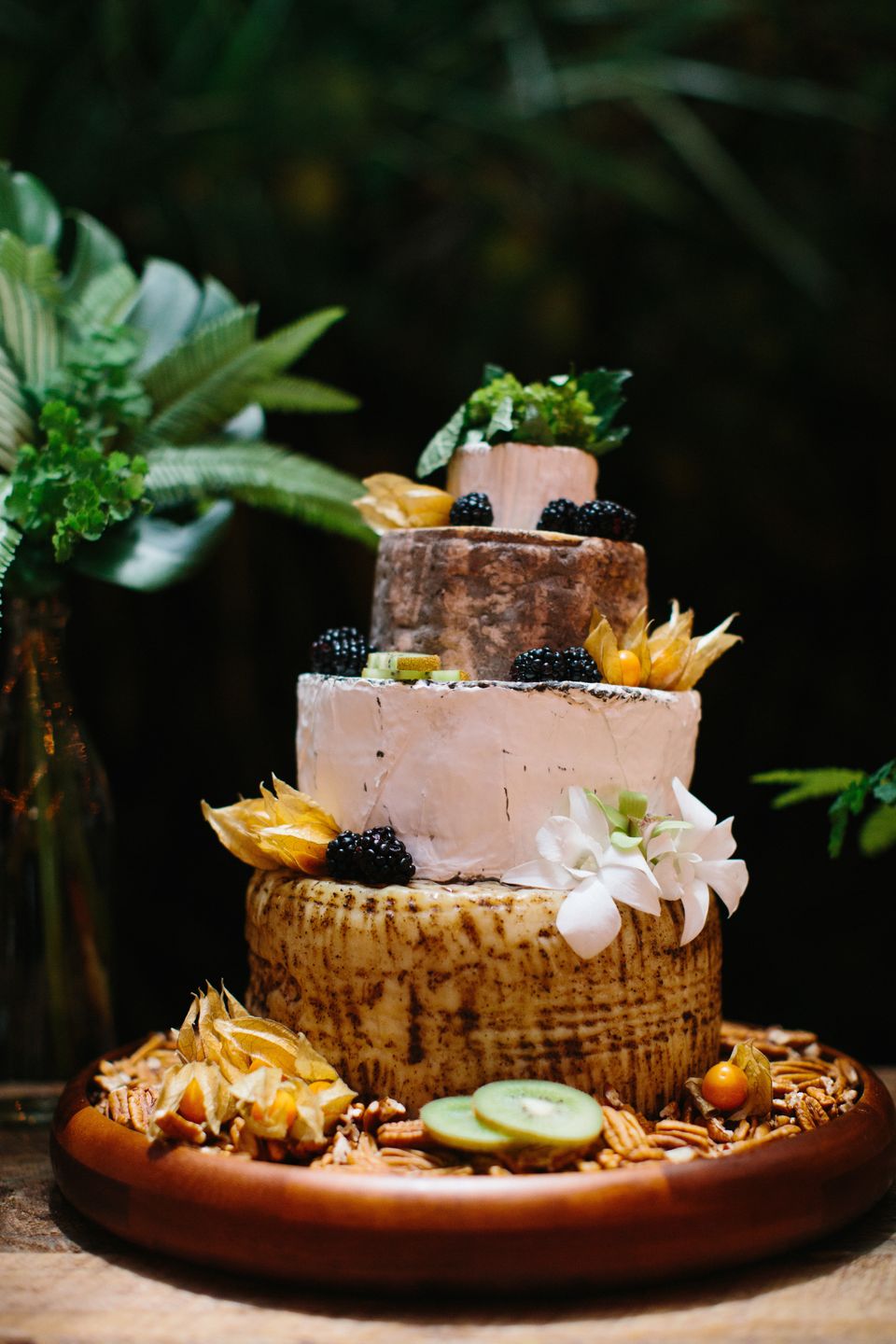 13 Wedding Cake Alternatives For Couples Who Prefer Savory Over Sweet Huffpost Canada Weddings 