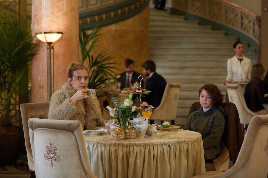 Villanelle splurges on fancy lunch with her hostage, Konstantin's daughter. 