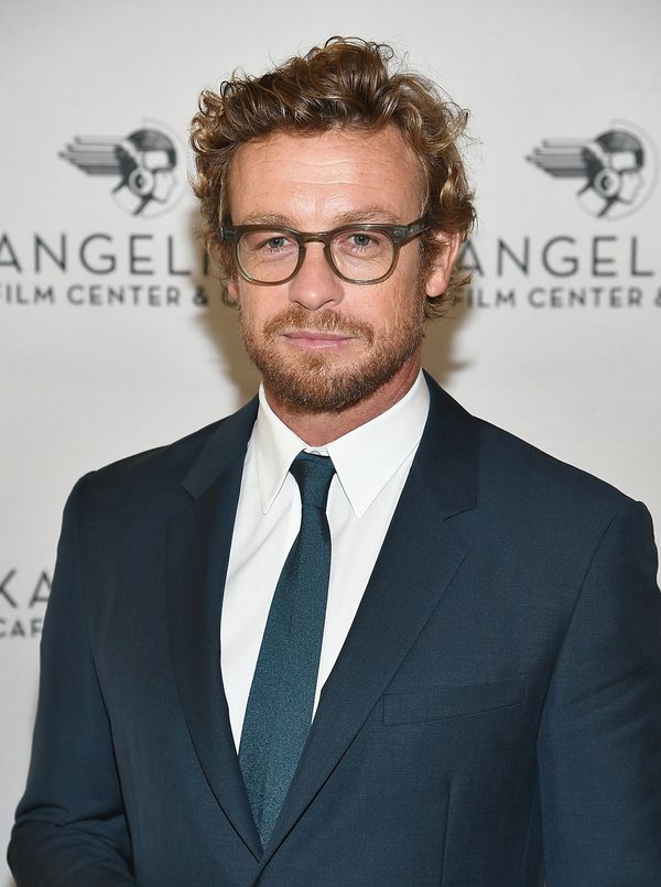 Simon Baker's hairstyle has just the right amount of texture and volume. 