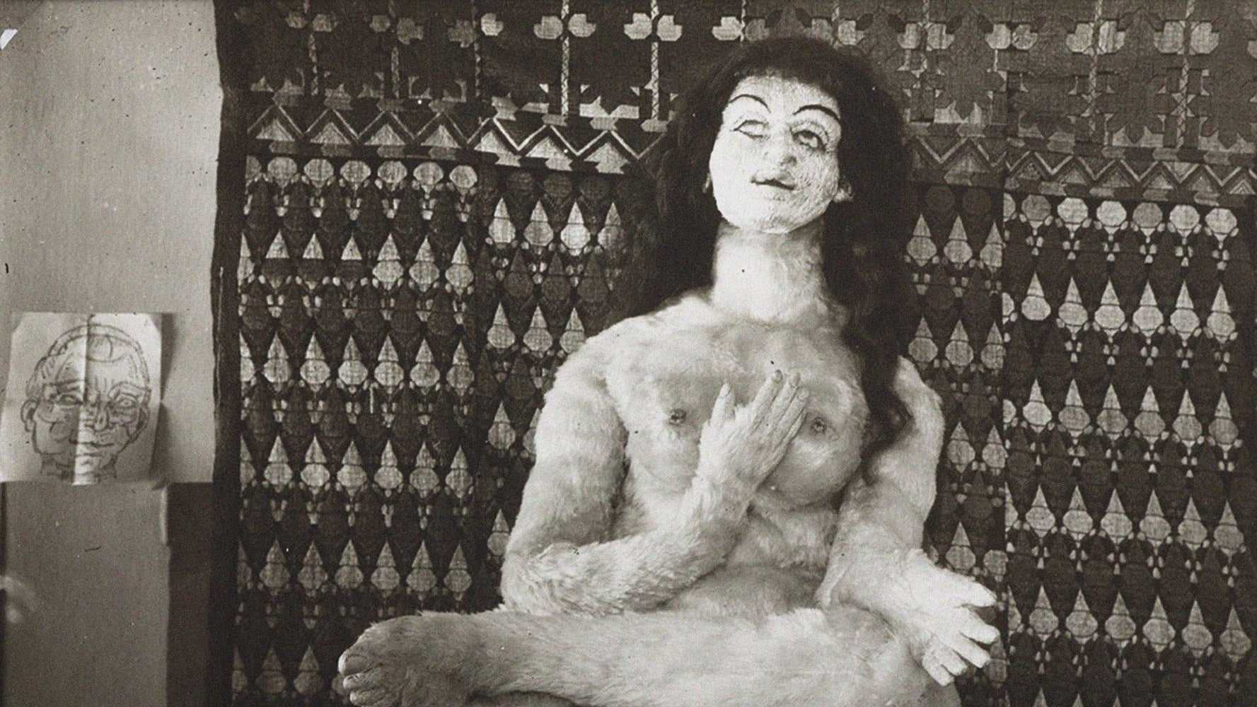 The Creepy Tale Of An Artist Who Ordered, Then Decapitated, A Doll Made To Look Like His Ex | HuffPost Entertainment The Creepy Tale Of An Artist Who Ordered, Then Decapitated, A Doll Made To Look Like His Ex | HuffPost Entertainment