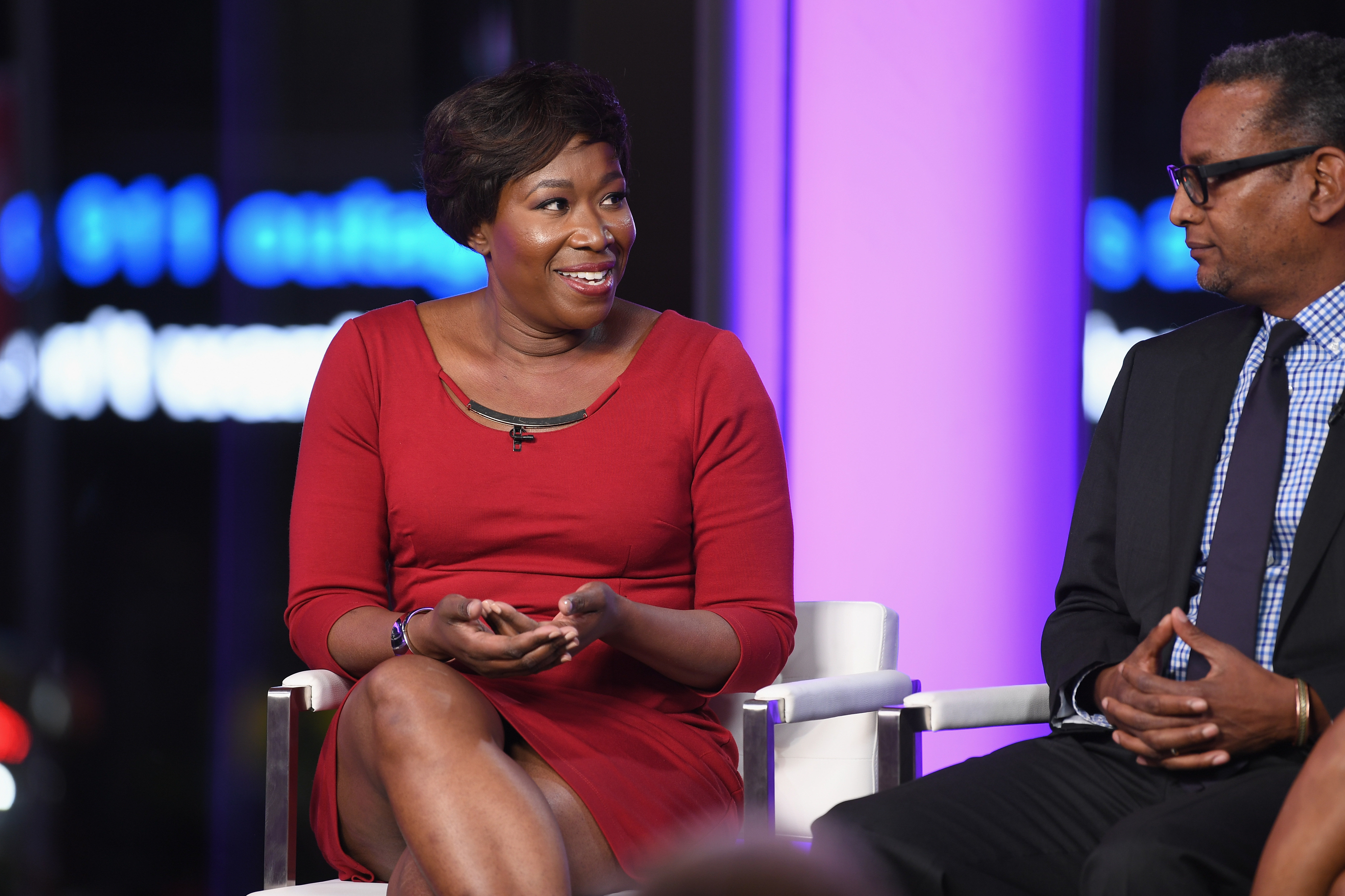 MSNBC Stands By Joy Reid After She Apologizes For Controversial Blog ...